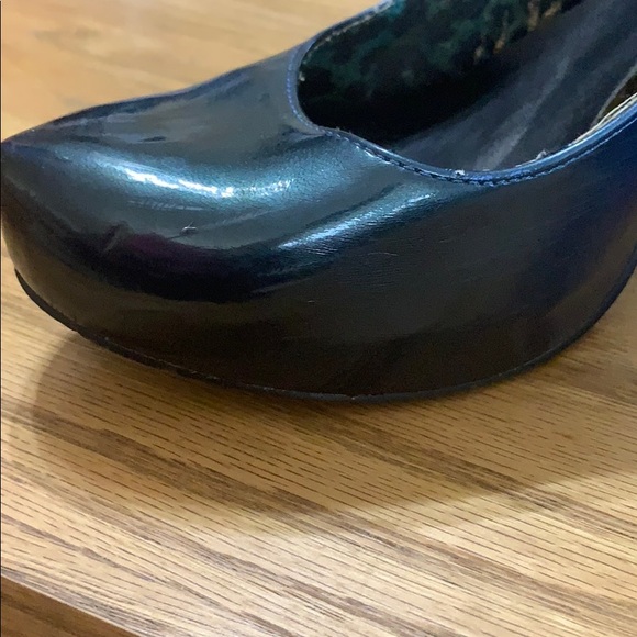 Stilettos - Picture 4 of 7